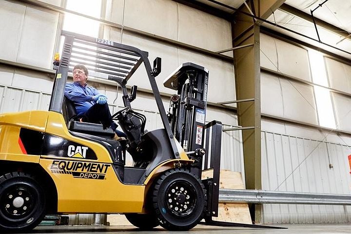 7 Things To Consider Before You Buy A Forklift