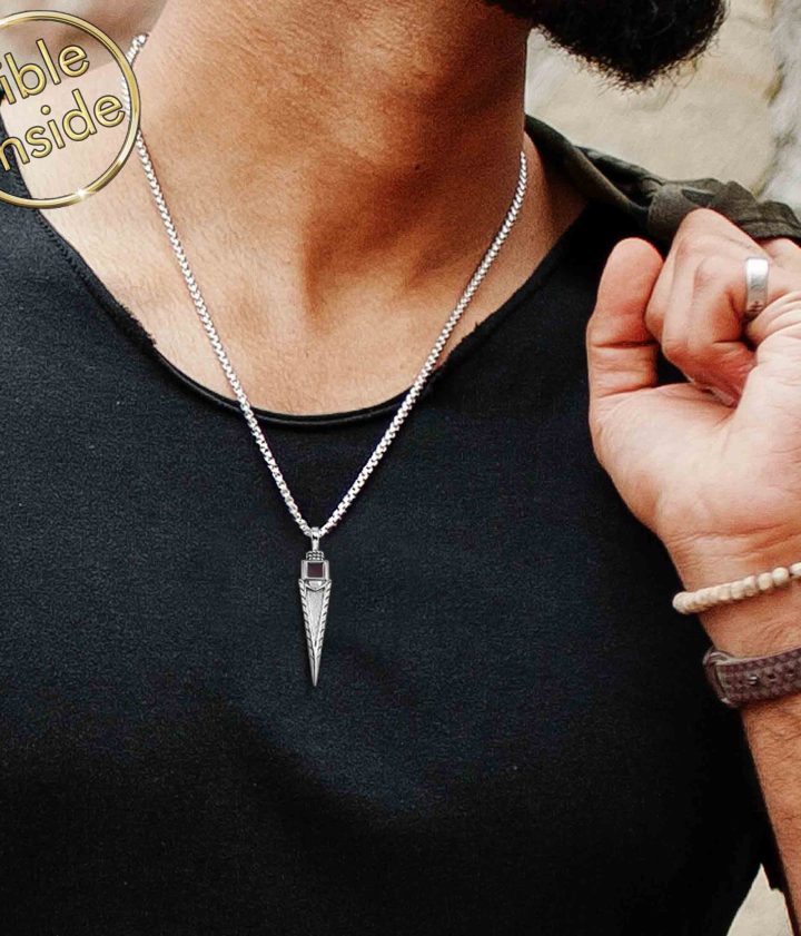 Cool Christian Necklaces: Finding Faith Through Meaningful Jewelry